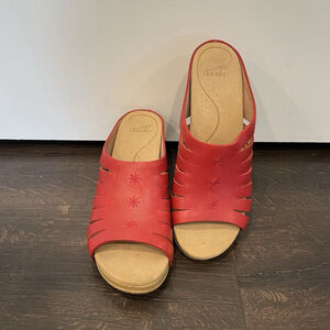 Dansko Tilly Red Leather Open Toe Clogs Sandals Size 42 Wooden Heel Womens